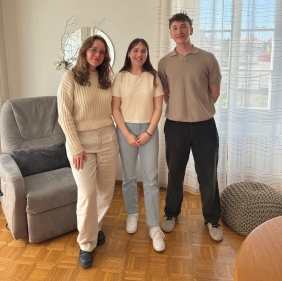 Photo des membres présents:

Ophélie Aebischer, Elodie Godel, Jonathan Aebischer